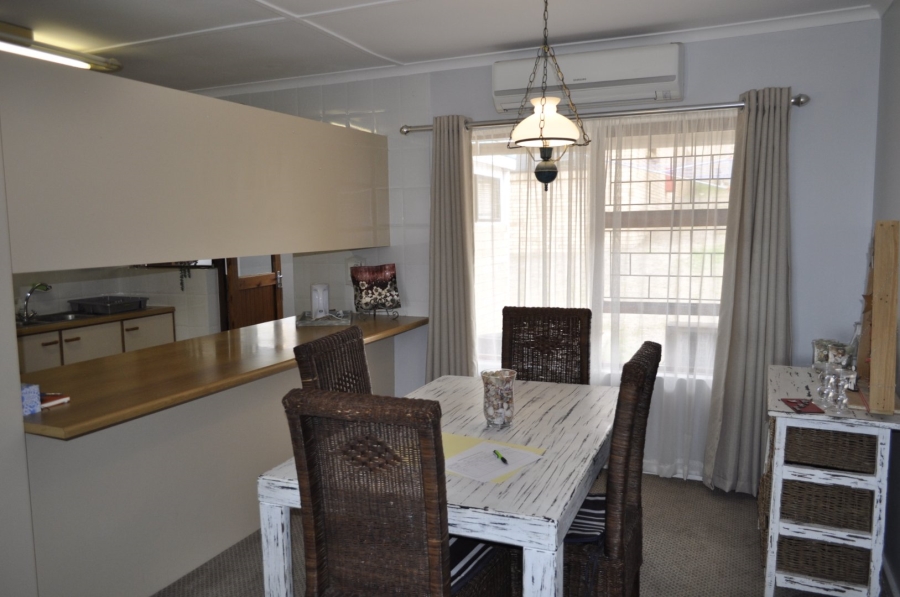 3 Bedroom Property for Sale in Wavecrest Eastern Cape